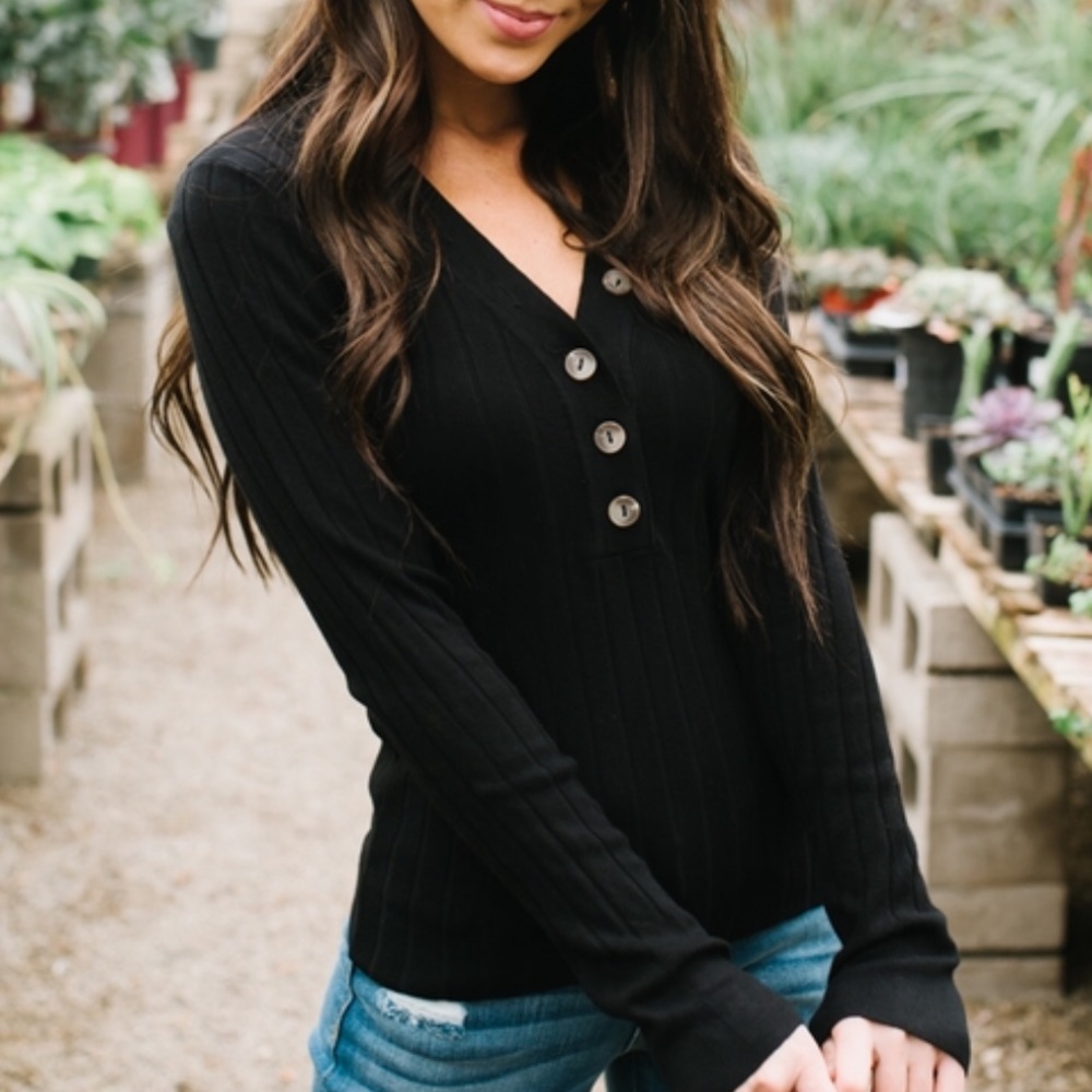 NWT Black Button Ribbed Henley Long Sleeve Top - Picture 5 of 8